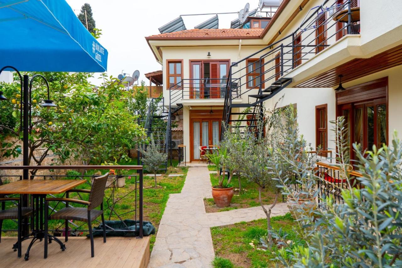 Kaleici Aparts Antalya Villa Bagian luar foto