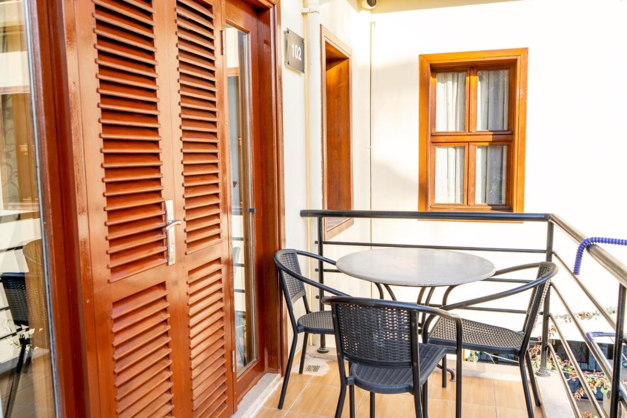 Kaleici Aparts Antalya Villa Bagian luar foto