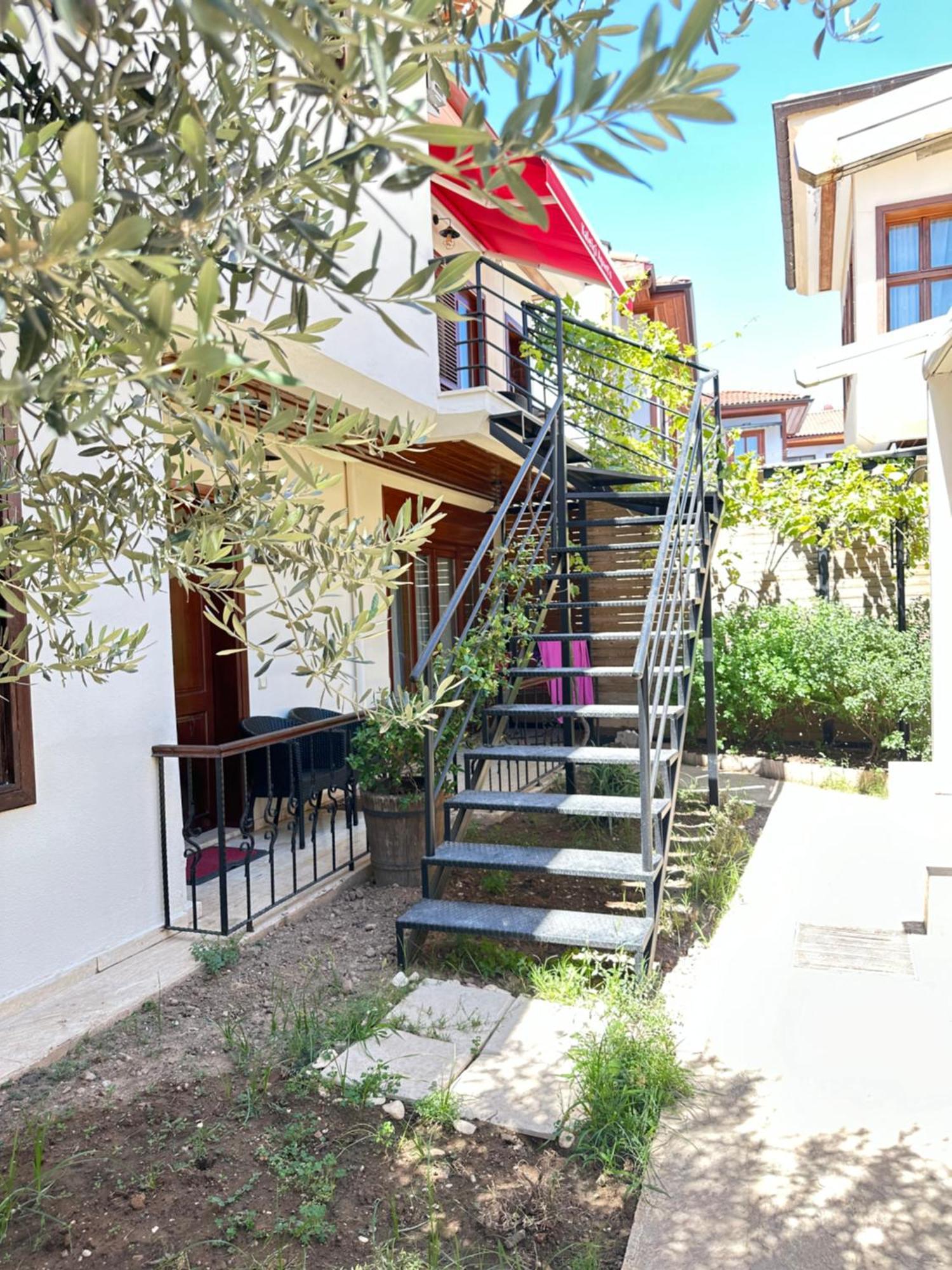 Kaleici Aparts Antalya Villa Bagian luar foto